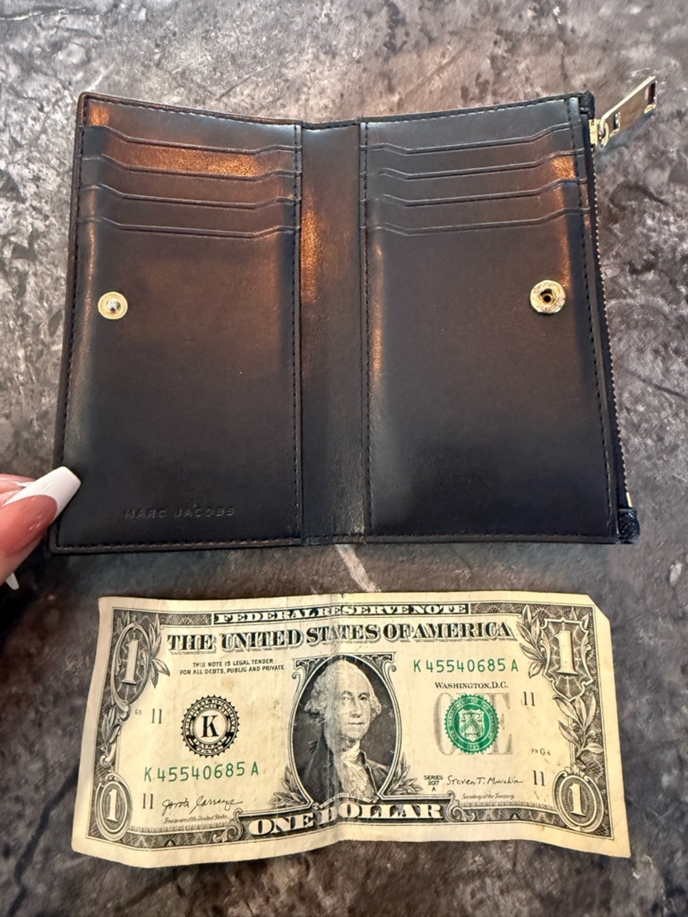 Marc Jacobs Black Textured wallet with Gold Accents. EUC! - Picture 10 of 11
